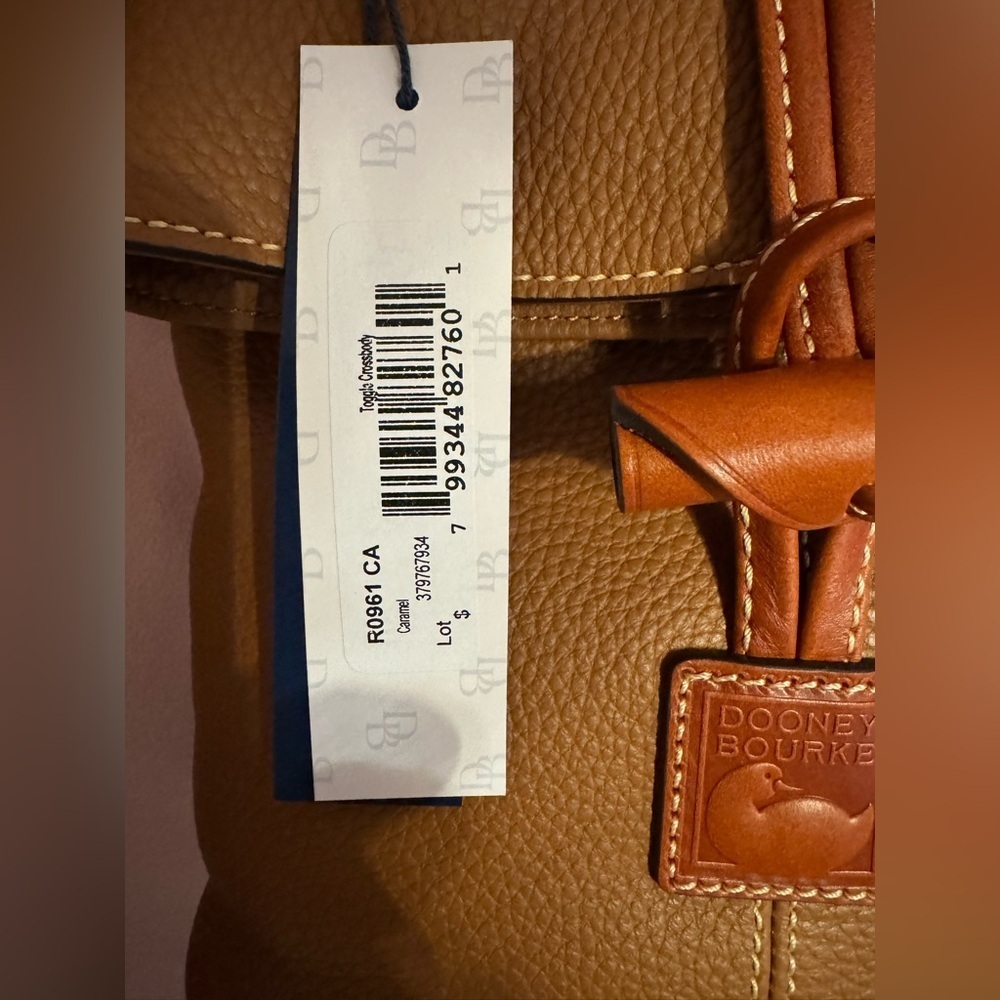Dooney & Bourke Pebble Grain Toggle Crossbody - Picture 4 of 5